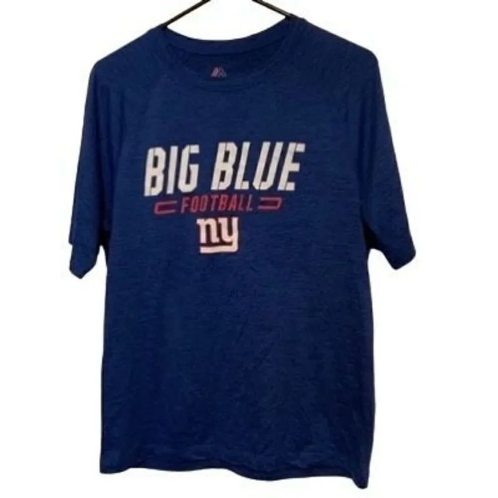 New York Giants Big Blue Football Size Medium Majestic T-Shirt